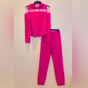 Barbiecore GRITTY SOUL Pretty in Pink, hooded peekaboo shoulder tracksuit, NWT